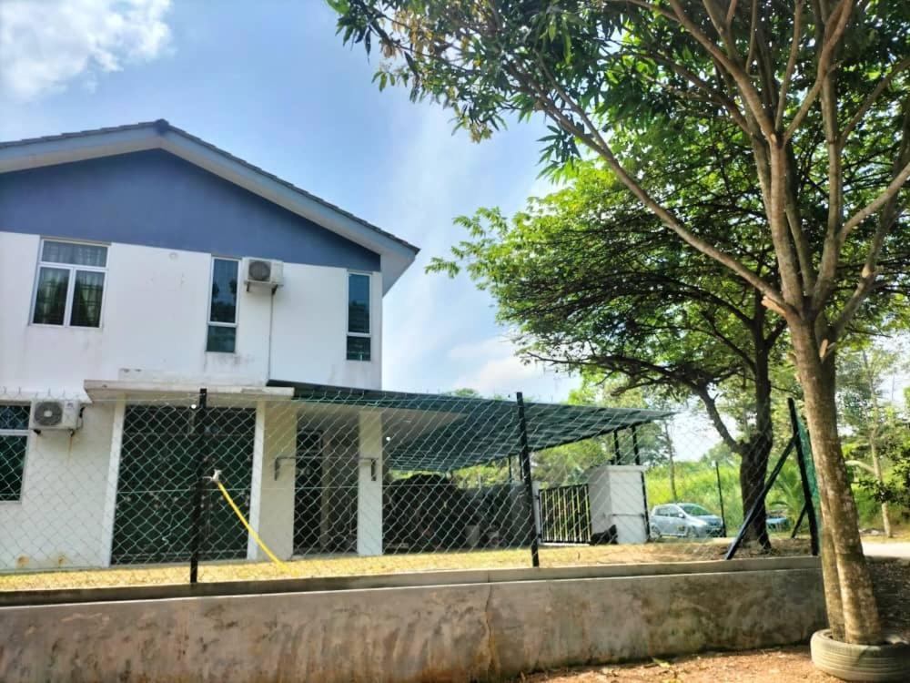 Iris 31 Corner Lot Near Legoland Jdt Utm Malay Only *