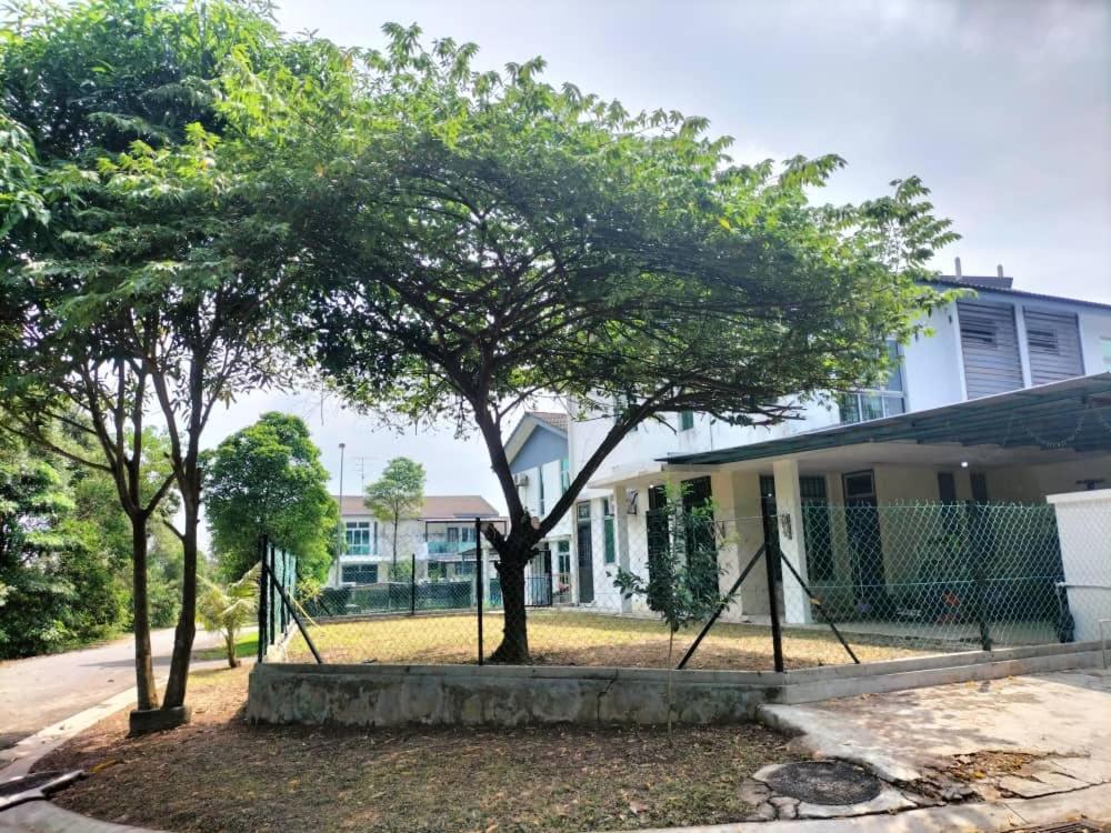 Holiday home Iris 31 Corner Lot Near Legoland Jdt Utm Malay Only