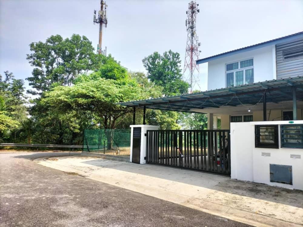 Iris 31 Corner Lot Near Legoland Jdt Utm Malay Only *