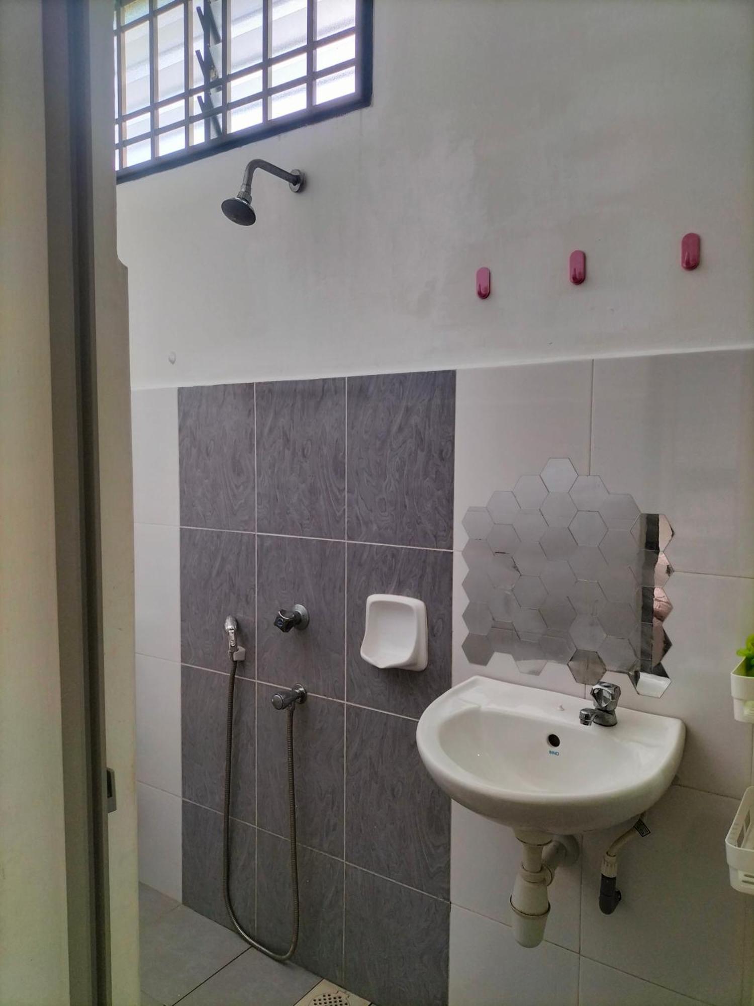 Holiday home Iris 31 Corner Lot Near Legoland Jdt Utm Malay Only *