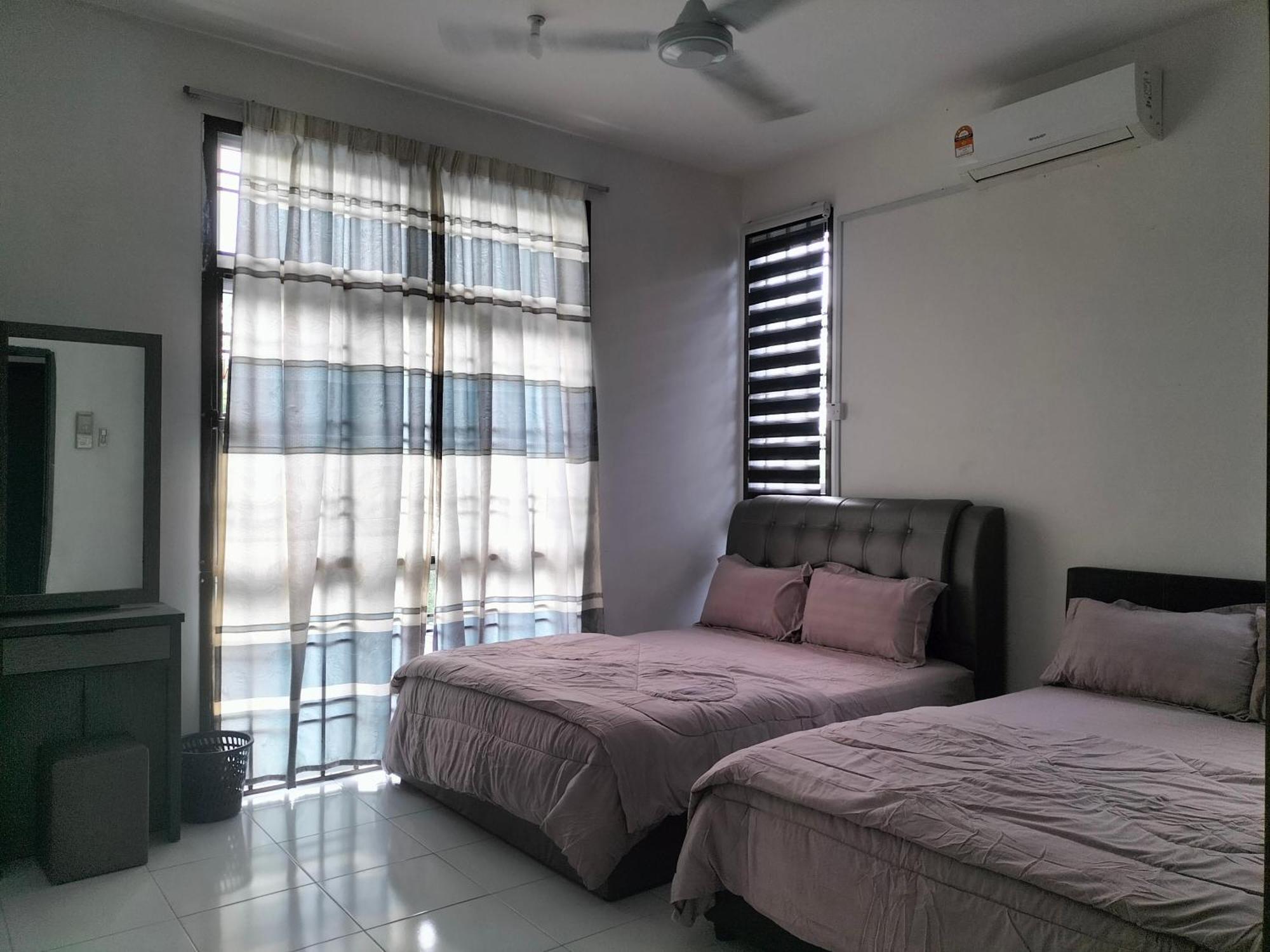 Iris 31 Corner Lot Near Legoland Jdt Utm Malay Only * Johor Bahru