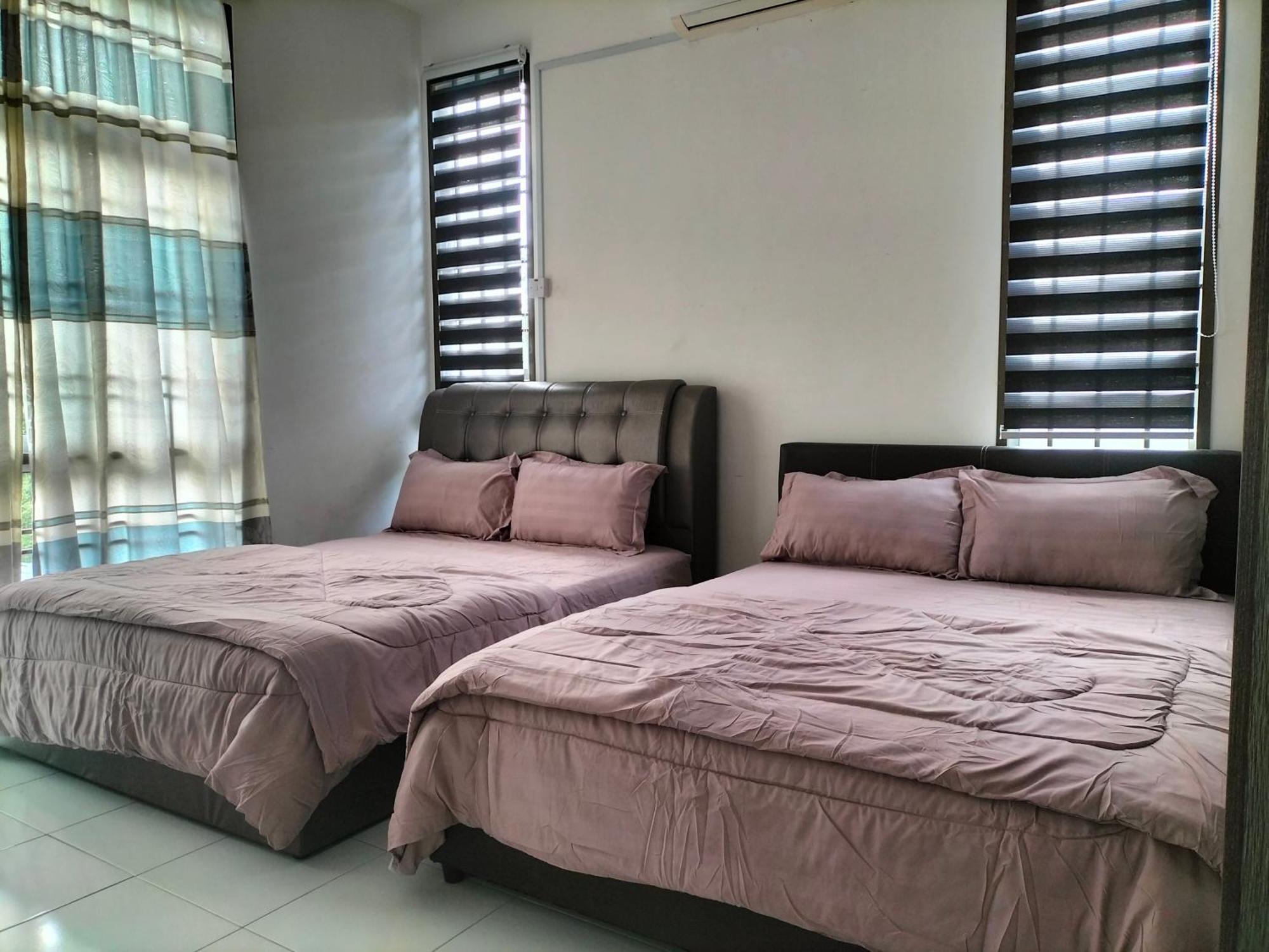 Holiday home Iris 31 Corner Lot Near Legoland Jdt Utm Malay Only *