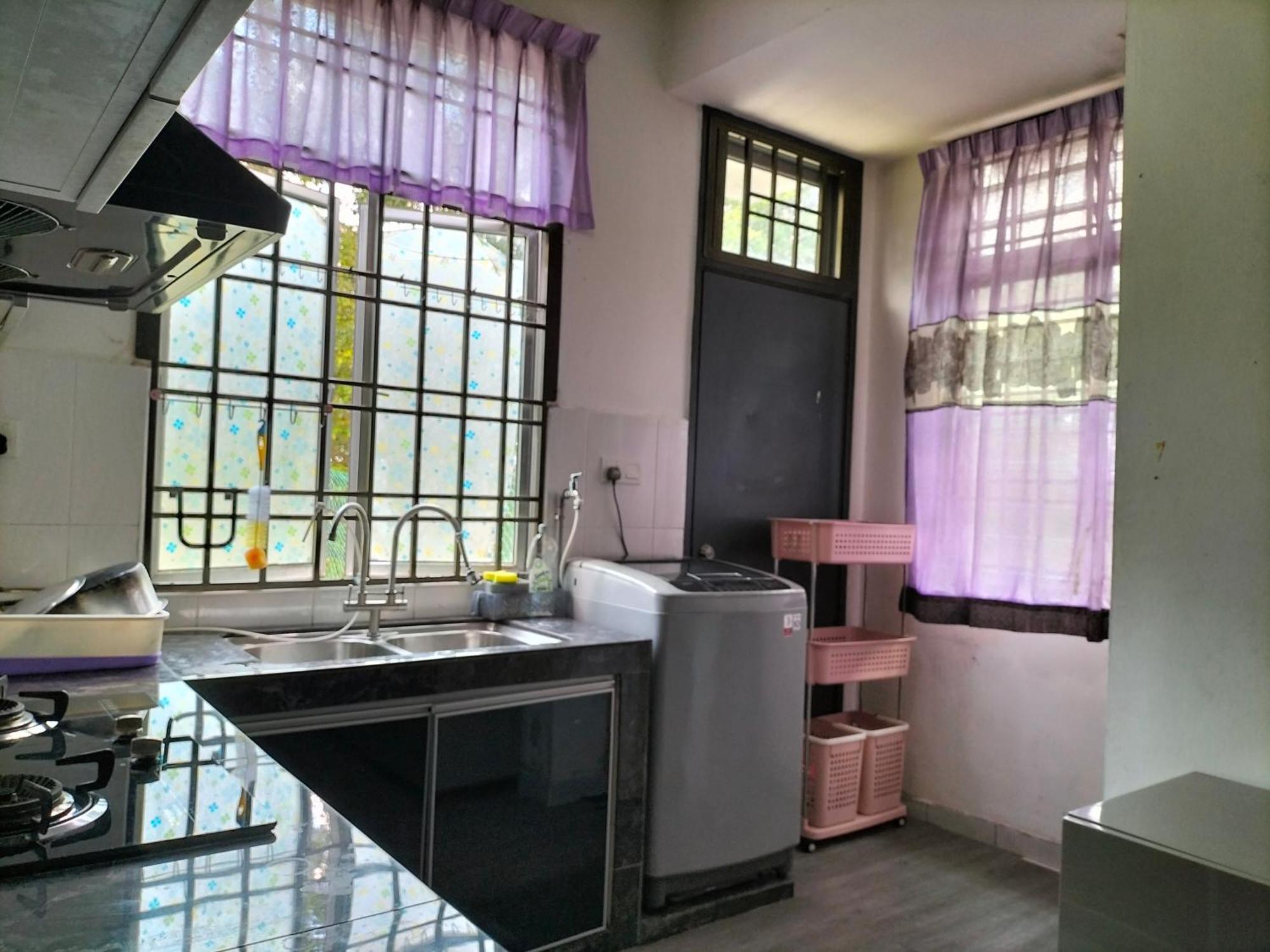 Iris 31 Corner Lot Near Legoland Jdt Utm Malay Only Holiday home Johor Bahru